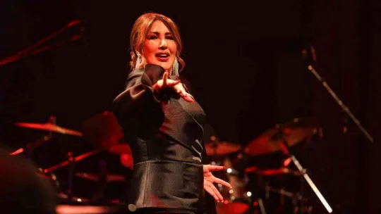 Nükhet Duru caz rüzgarı estirdi