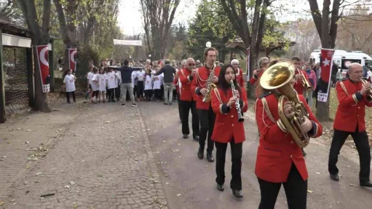 Öğrenciler birinci olmak için ter döktü