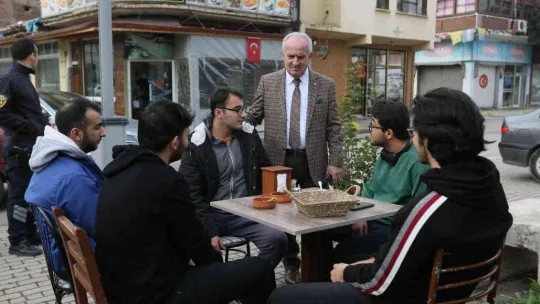 Öğrenciler Millet Kıraathanesi'nde buluşuyor