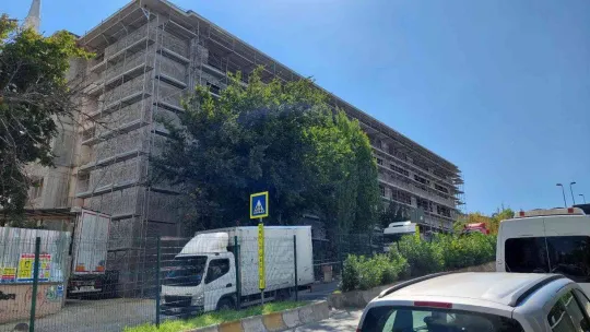 Öğrenciler Silivri'deki depreminin vurduğu okullarına kavuşamadı