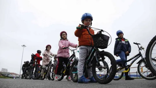 Öğrencilere bisiklet eğitimi verildi