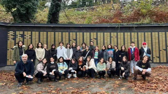 Öğrencilerinden madencilere destek