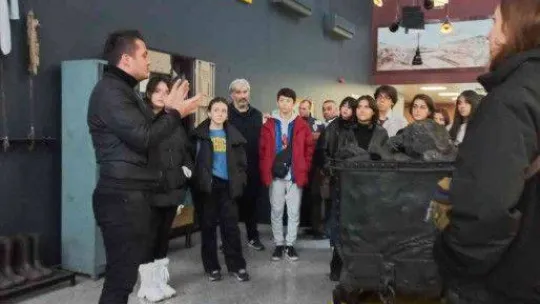 Öğrencilerinden madencilere destek