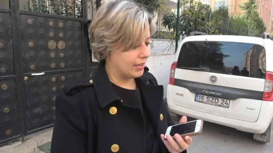 Öğretmenin ev hayallerini yıktılar...Kendi evinde kiracı oldu