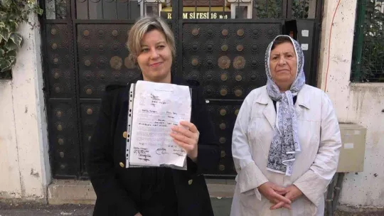 Öğretmenin ev hayallerini yıktılar...Kendi evinde kiracı oldu