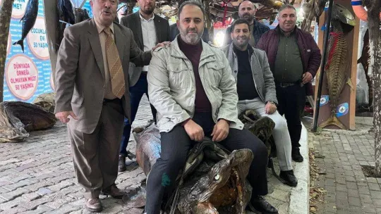 Öğretmenler Günü öncesi eğitimcilere balık ziyafeti