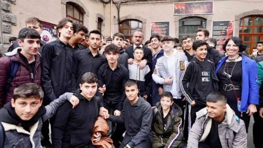 Öğretmenler, öğretmenevi restoran ve kafelerinden yüzde 30 indirimli yararlanacak