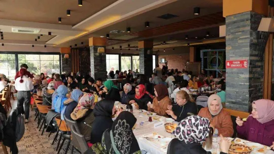 Öğretmenlere sürpriz kutlama