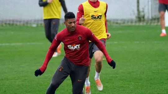 Okan Buruk: 'Taraftarımıza verdiğimiz mutluluğu devam ettirmek istiyoruz'