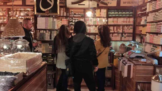 Öksürüğü geçmeyen soluğu aktarda alıyor