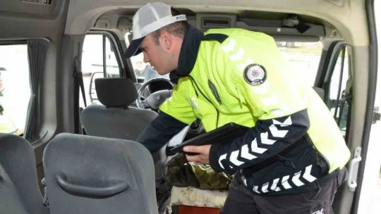 Okul çevrelerinde yapılan denetimde göz açtırılmadı