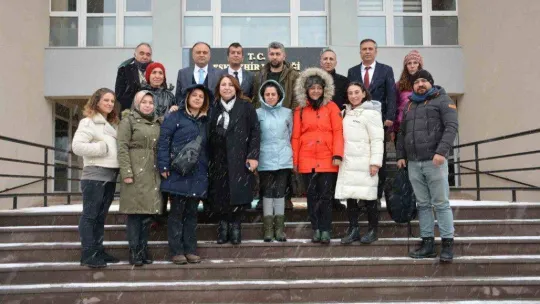 Okullarda görevli aşçılar Milli Eğitim Müdürlüğünce deprem bölgesine sevk edildi