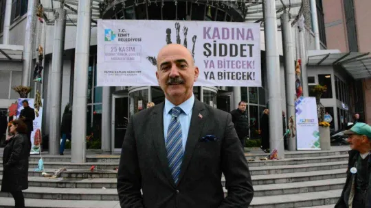Öldürülen kadınları andılar
