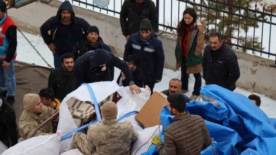 Oltu'da yardım seferberliği