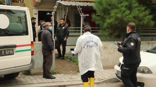 Ölümü, eve fatura bırakmaya gelen görevlinin dikkati sayesinde ortaya çıktı