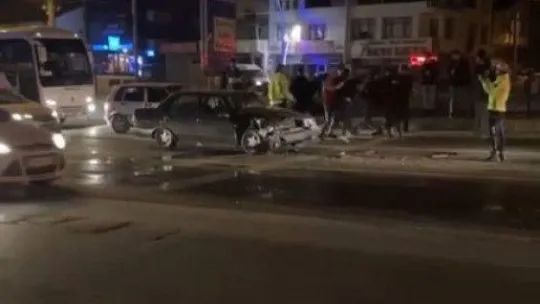 Önce kaza yaptılar, sonra D-100'ü boks ringine çevirdiler