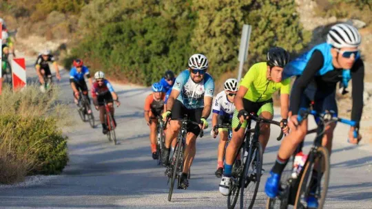 Onlarca çocuğun bisiklet hayali gerçeğe dönüştü