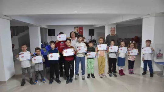 Onlarca öğrenci ve yetişkin ücretsiz kurslarda buluştu