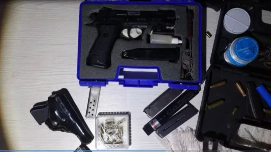 Organize suç örgütüne yönelik eş zamanlı operasyonlarda 5 şüpheli tutuklandı