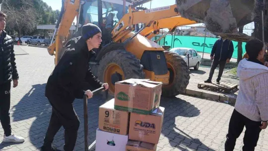 Ortaca'da yardımlar yola çıktı, oteller depremzedelere kapılarını açtı