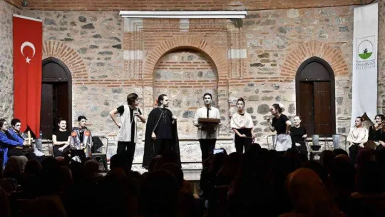 Osmangazi'de tiyatro okulu büyüledi