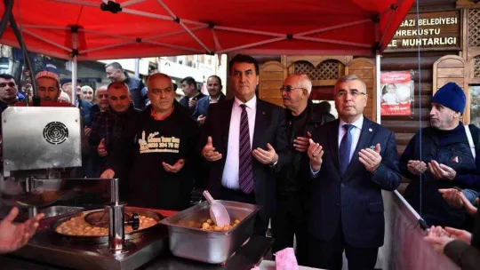 Osmangazili muhtarlardan Başkan Dündar'ın babası için lokma hayrı