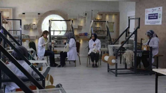 Osmanlı padişahlarının vazgeçilmezi olan 'sof kumaşı' yeniden hayat buluyor