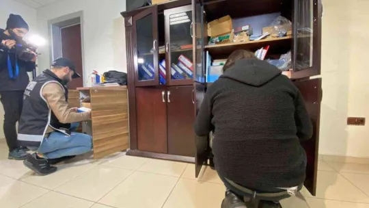 ÖSYM'nin yaptığı ehliyet ve SRC sınavlarında sahtecilik yapan çeteye eş zamanlı operasyon