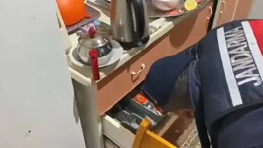 Otoban ve tesis hırsızları yakalandı: 93 adet suç kayıtları var