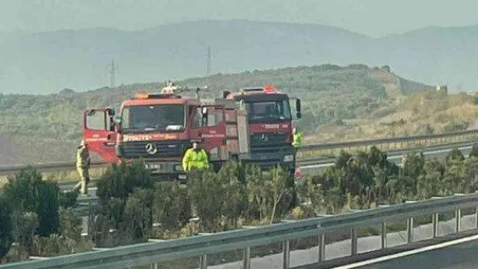 Otobanda hareketli saatler...Alev alev yandı