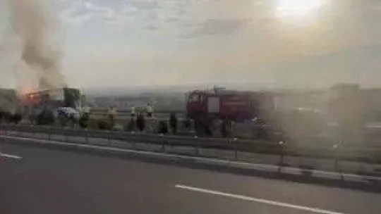 Otobanda hareketli saatler...Alev alev yandı