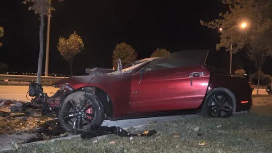 Otomobil ile kamyonetin çarpıştığı kazada ölü sayısı 2 oldu