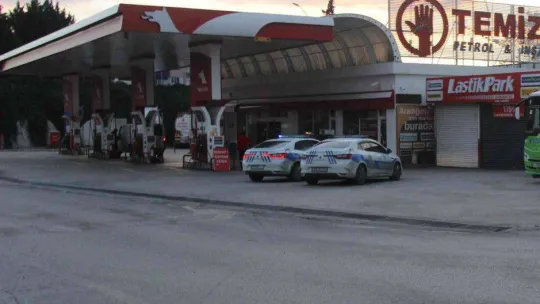 Otomobille çarpışan motosiklet sürücüsü ağır yaralandı