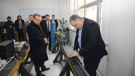 Otomotiv ve savunma sanayine yeni projeler bu laboratuvarlardan çıkacak