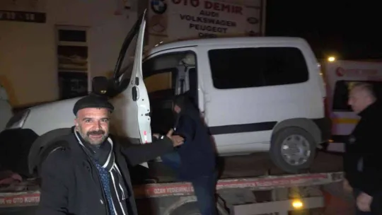 (Özel) Alkollü arkadaşına ceza yağdı, o ise mini konser verdi