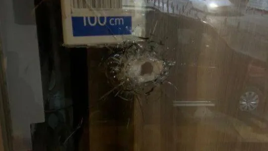 (Özel) Bahçelievler'de dükkan kurşunlayan şahıslar kayıplara karıştı