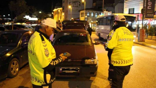 (Özel) Bandırma'da 'Türkiye güven huzur' uygulaması