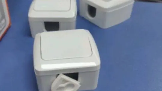 (Özel) Beşiktaş'ta akılalmaz uyuşturucu sevkiyatı: Prizlerin içerisinde kokain bulundu