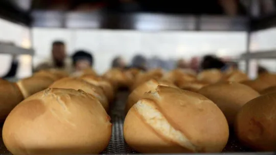 (ÖZEL) Bu öğrenciler günlük 10 bin ekmek üretmeyi hedefliyor