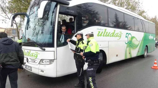 (Özel) Bursa'da 731 bin 942 araç sürücüsüne 410 milyon 858 bin 530 lira ceza kesildi