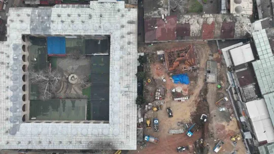 (Özel) Bursa'nın Unesco Dünya Miras listesindeki tarihi projesinde şok...'Aslında mezarların üzerinde geziyormuşuz'