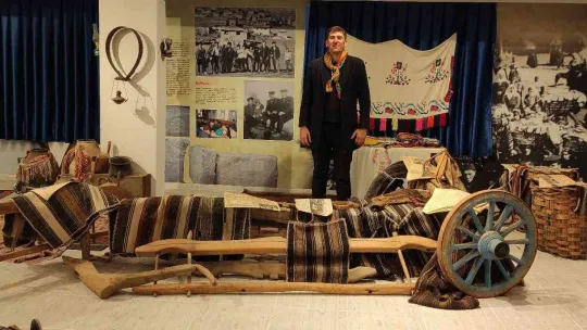 (Özel) Eski eşyaları çöpe gitmekten kurtarıp müze kurdu