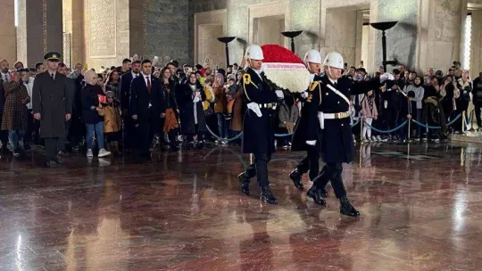 Özel gereksinimli bireyler, Dünya Engelliler Günü'nde Anıtkabir'i ziyaret etti