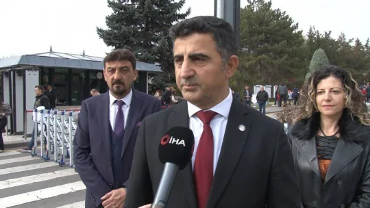 Özel gereksinimli bireyler, Dünya Engelliler Günü'nde Anıtkabir'i ziyaret etti