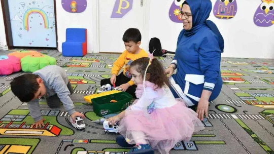 Özel gereksinimli çocuklar, mola evlerinde sosyal hayata bağlanıyor