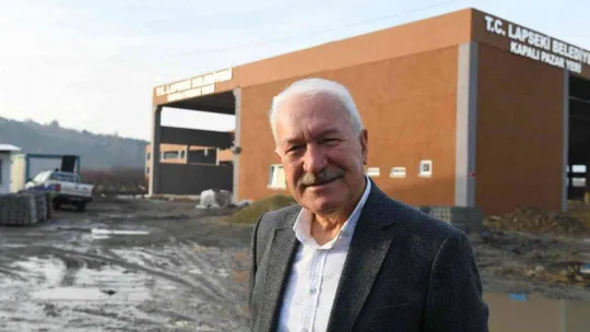 (ÖZEL) Lapseki çatısında elektrik üretilecek kapalı pazaryerine kavuşuyor