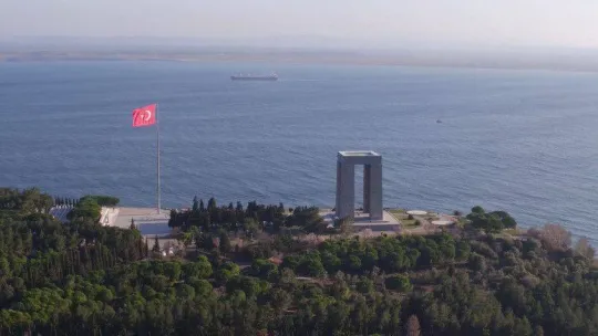 (Özel) Tarih Bölümü Öğretim Üyesi Dr. Mithat Atabay: 'Şehitler Abidesi milletin eseridir'