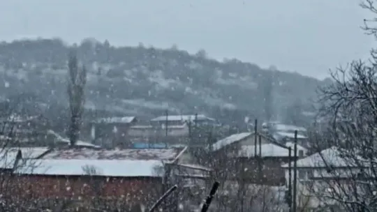 Özlenen kar yurda giriş yaptı: Edirne kısa sürede beyaza büründü