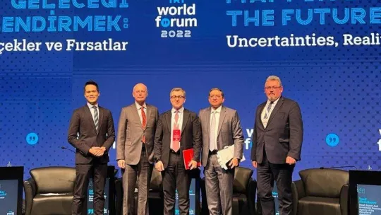 Pakistanlı Senatör Mandviwalla: 'Stagflasyon riskleri altında birçok ülkenin resesyondan kaçınması imkansız'