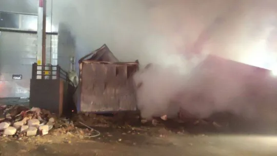 Palet fabrikasında yangın